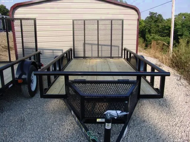 10FT UTILITY TRAILER W/EXPANDED METAL TOOLBOX