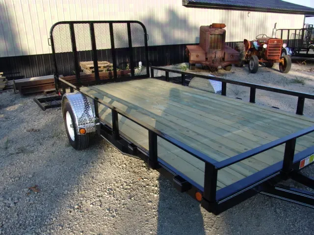 12ft Utility Trailer w/Aluminum Fenders