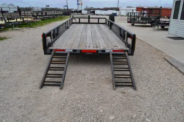 20ft Utility Trailer w/Slide In Ramps