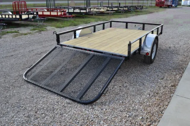 10ft Utility Trailer w/Aluminum Tread Plate Fenders