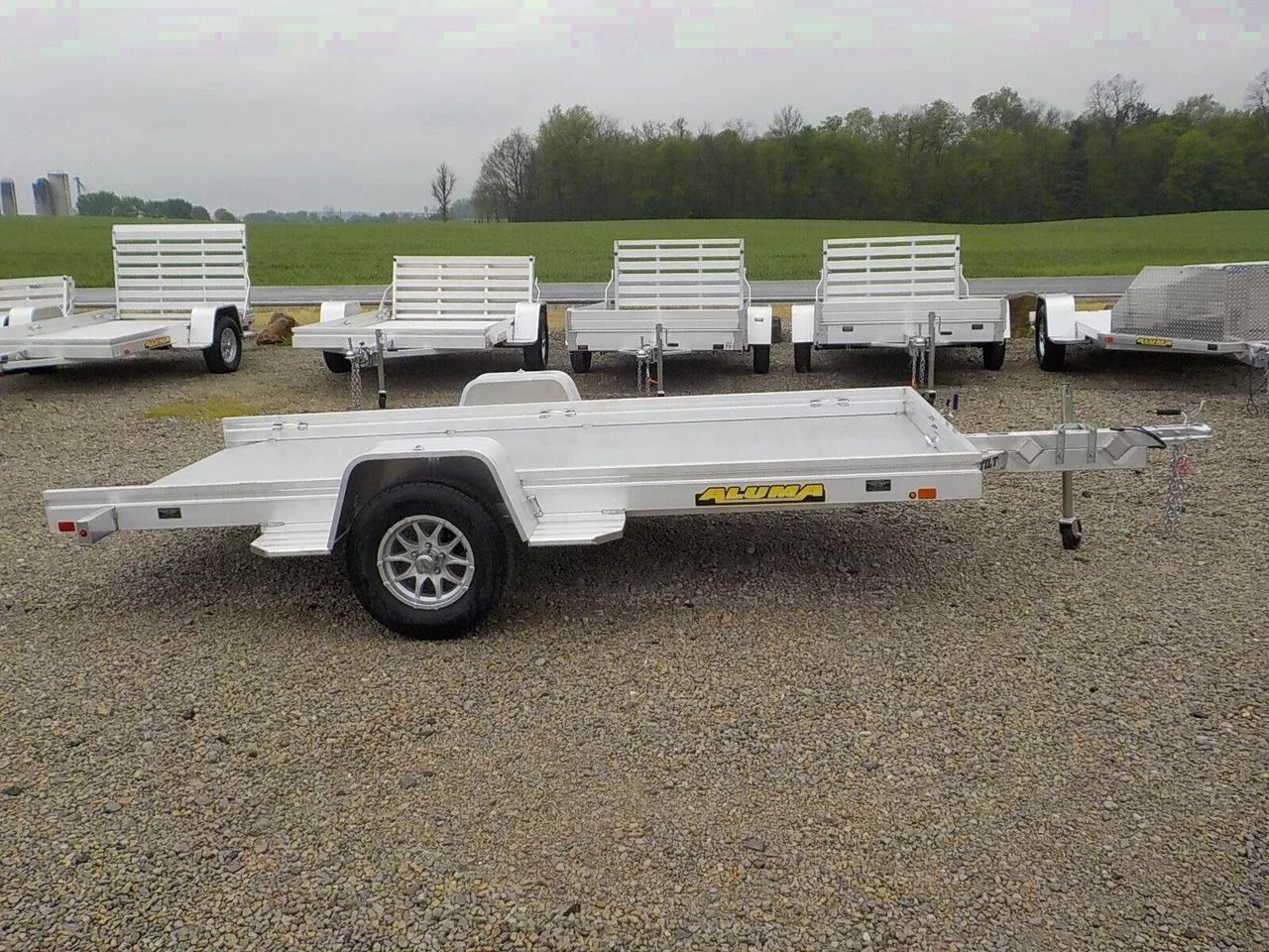 11754 - 2027 Aluma 6812H-TILT Utility Trailer