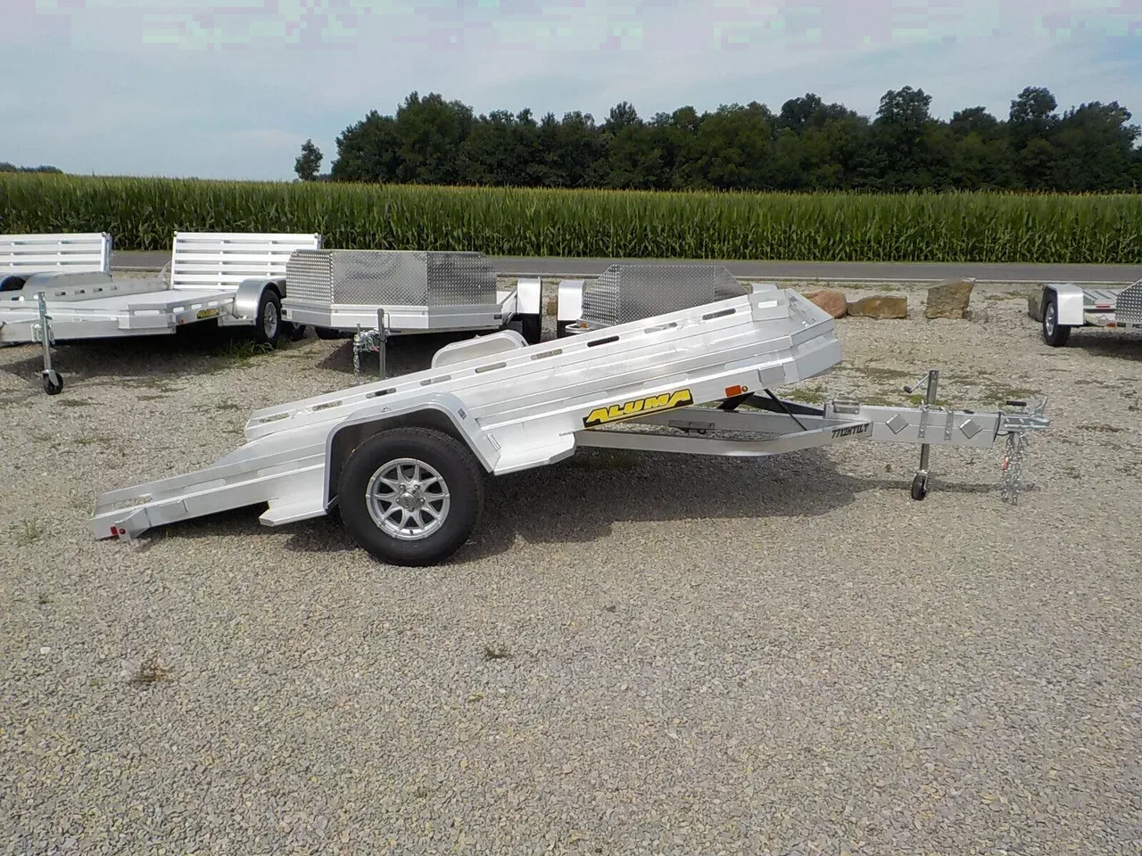 11755 - 2027 Aluma 7712H-TILT-S Utility Trailer