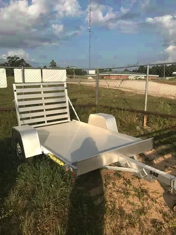 8FT SA LIGHT WEIGHT SILVER UTILITY TRAILER
