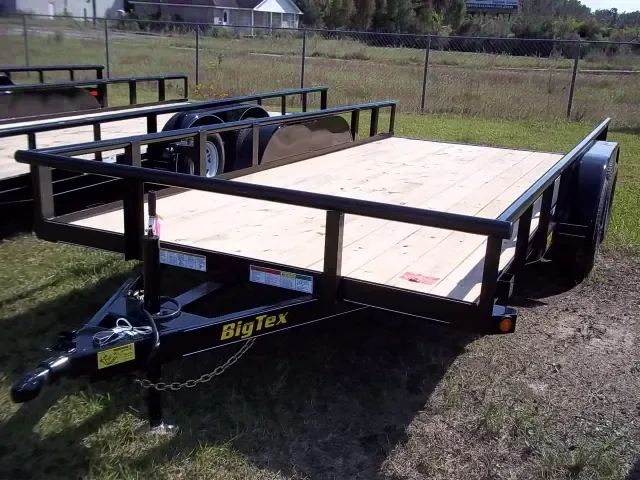 18FT BUMPER PULL UTILITY TRAILER W/RAMPS