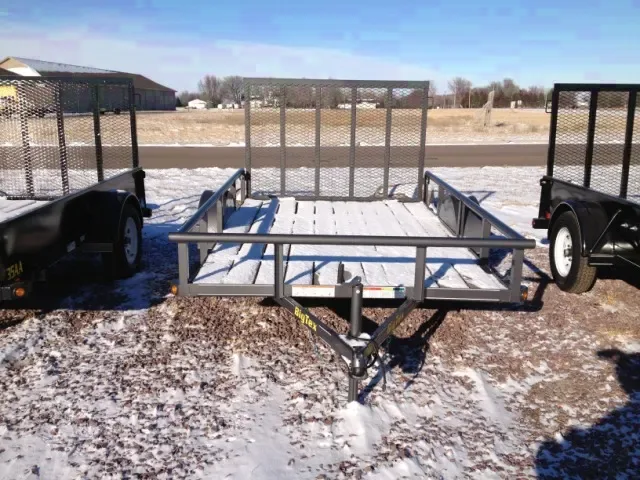 Utility Trailer 10 ft w/ Ramp