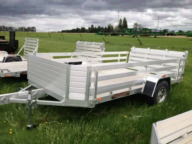 12 FT UTILITY TRAILER W/BI-FOLD GATE