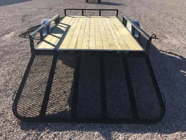 12FT SA UTILITY TRAILER W/TREATED LUMBER DECKING