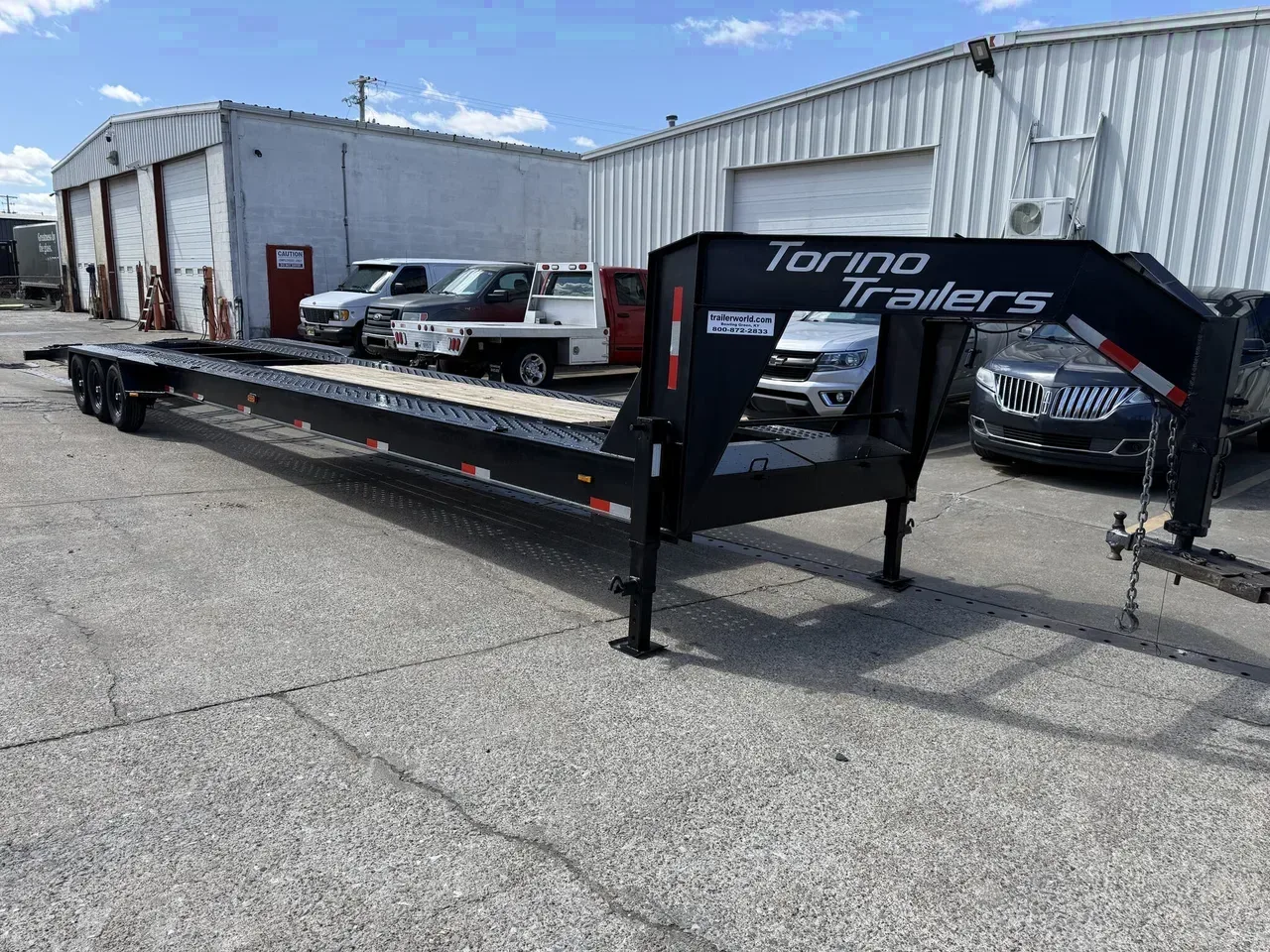 019754 - 2025 Torino Trailers 82" x 43' Gooseneck Car Hauler (3)7K Axles Car Hauler Trailer