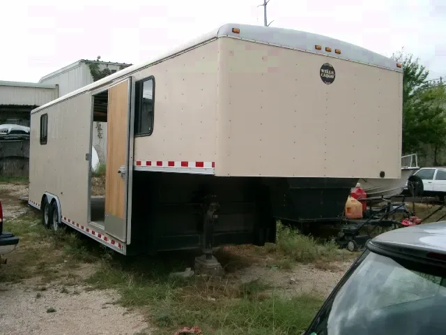 Used Cargo Trailer 32 ft - Austin, TX