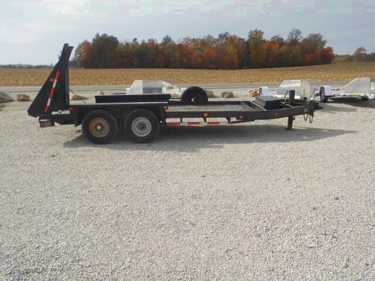 11377 - 2002 Belshe WB12-2EP Equipment Trailer