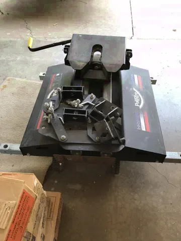 USED Pullrite 3100 5th Wheel Hitch - Oklahoma, OK