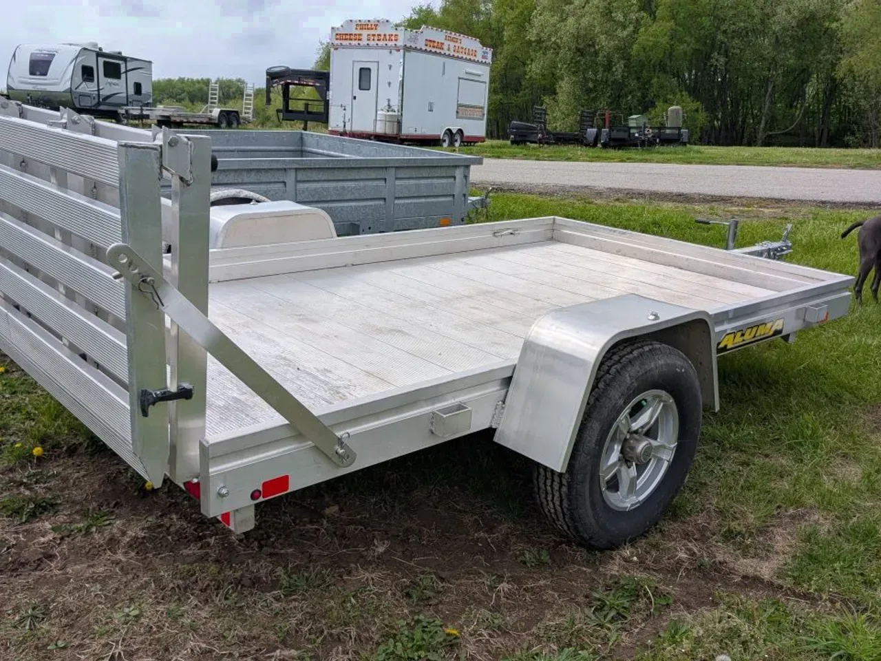 2023 Aluma 5'8 x 10 HD Utility w/ Bi-Fold Gate